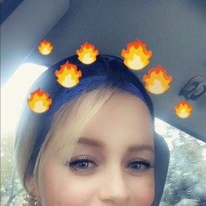 Meet your Posher, Yileidis